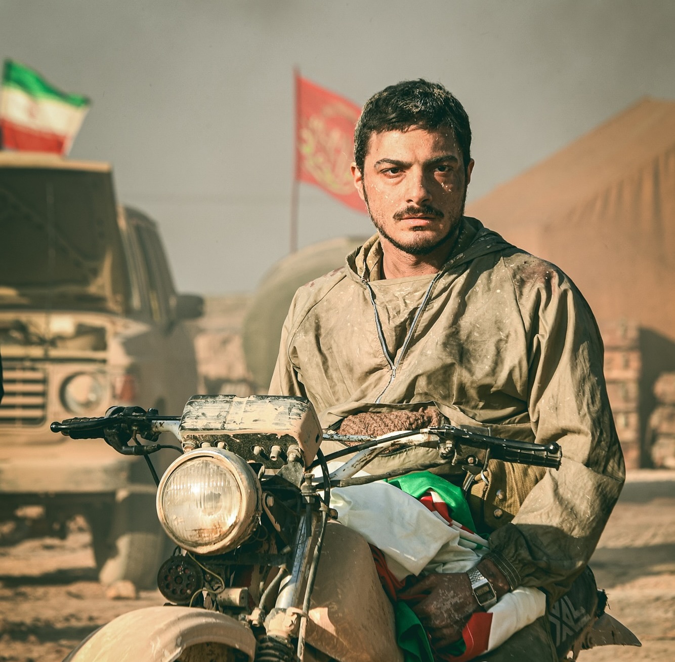 بی‌نام ایران عشق از جان جهانم می‌رود... قطعه فیلم سینمایی «مجنون» با صدای روزبه بمانی و به ... 